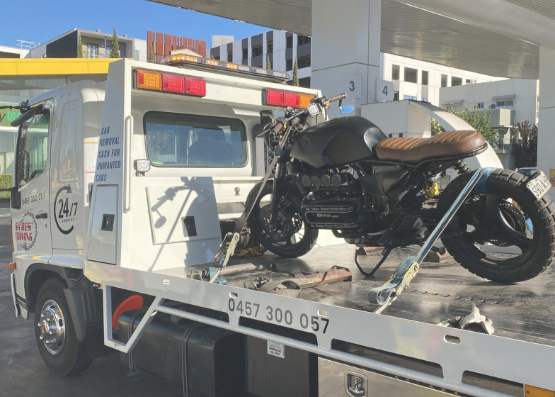 Breakdown towing service truck in Adelaide